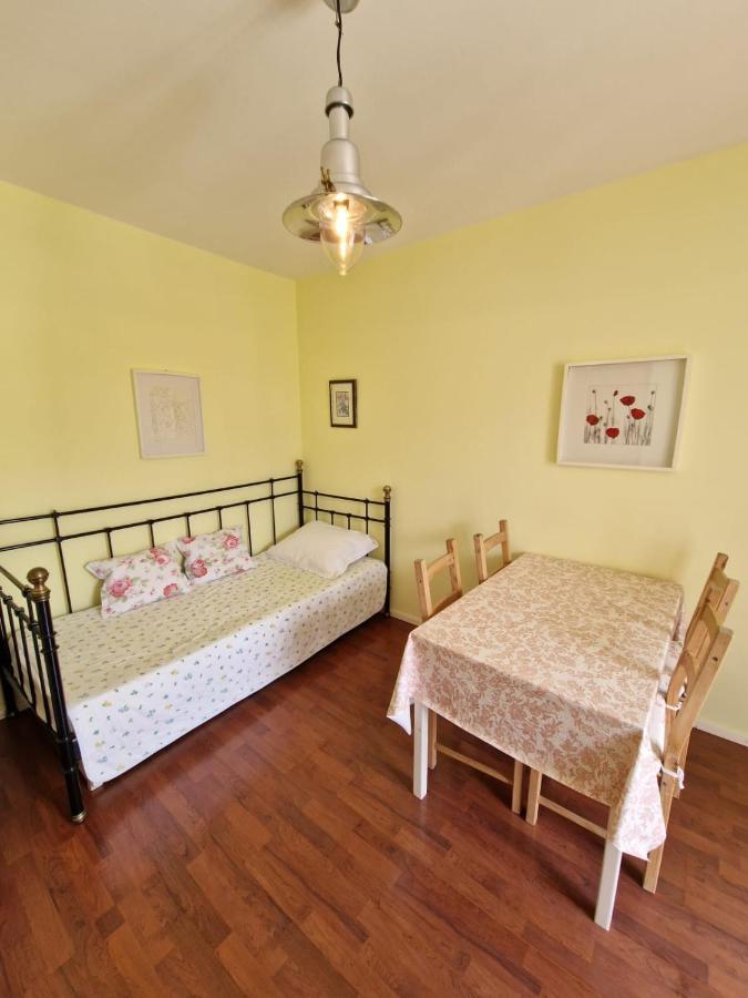 Villa Lukic Apartments 斯拉诺 外观 照片